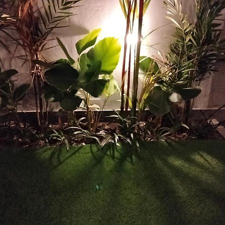 Kutus Bali Guesthouse 발리 사누르 외부 사진
